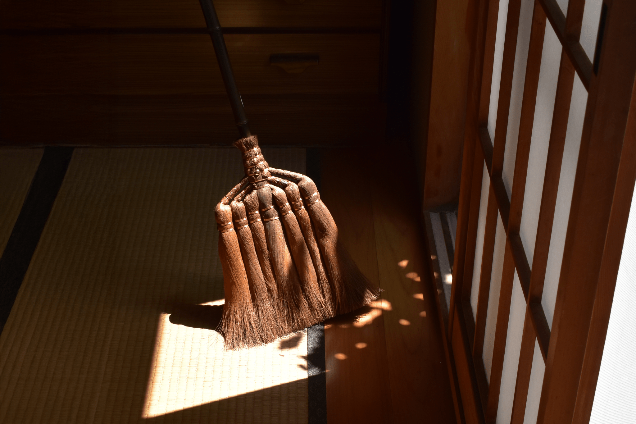 棕櫚箒 — The Japanese Shuro Broom: Why It's Worth Choosing Over a