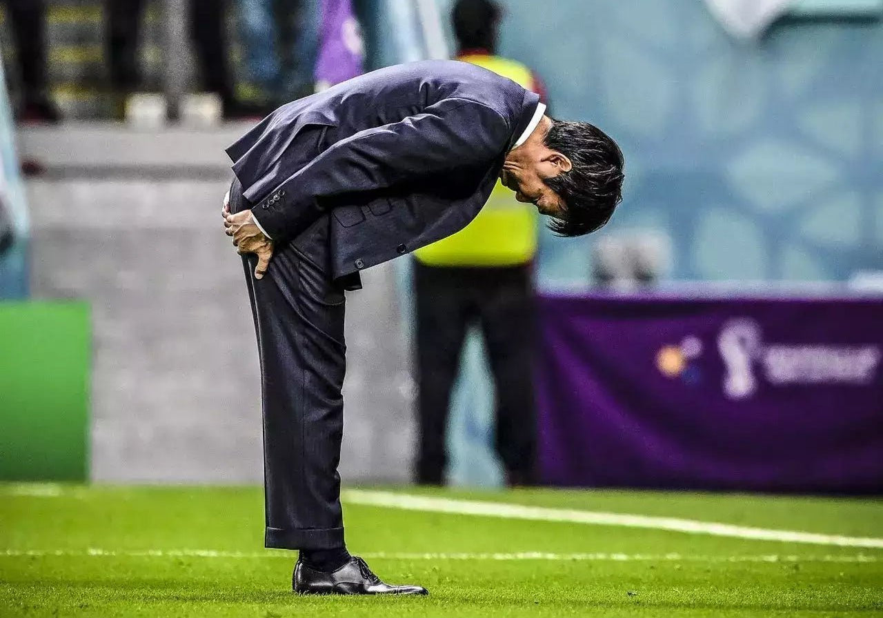 お辞儀 — Why Japanese People Bow - The Wabi Sabi Shop