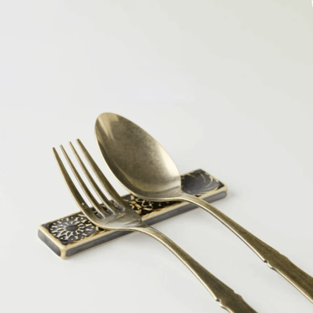 Botanical Motif Cutlery Rest — Amber