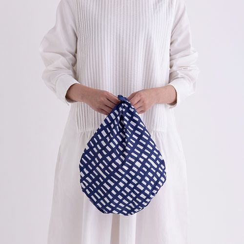 Furoshiki 70 – Mina Perhonen, Sora Check Navy Blue (Organic Cotton)