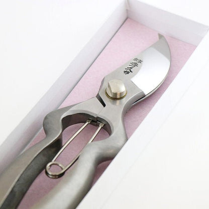 Hidehisa stainless garden pruners in white gift box with pink lining.