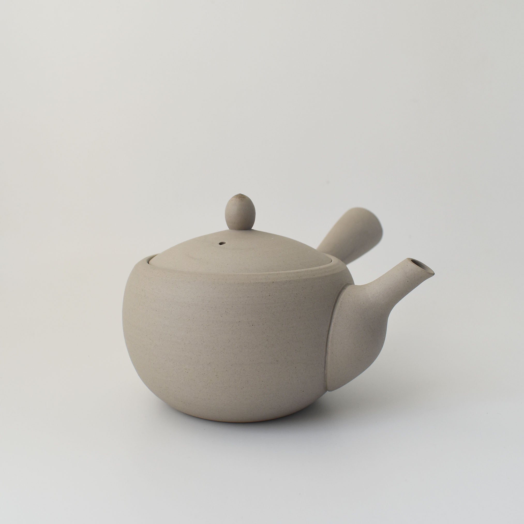 Nankei Apricot Kyusu Teapot — White Clay 320ml