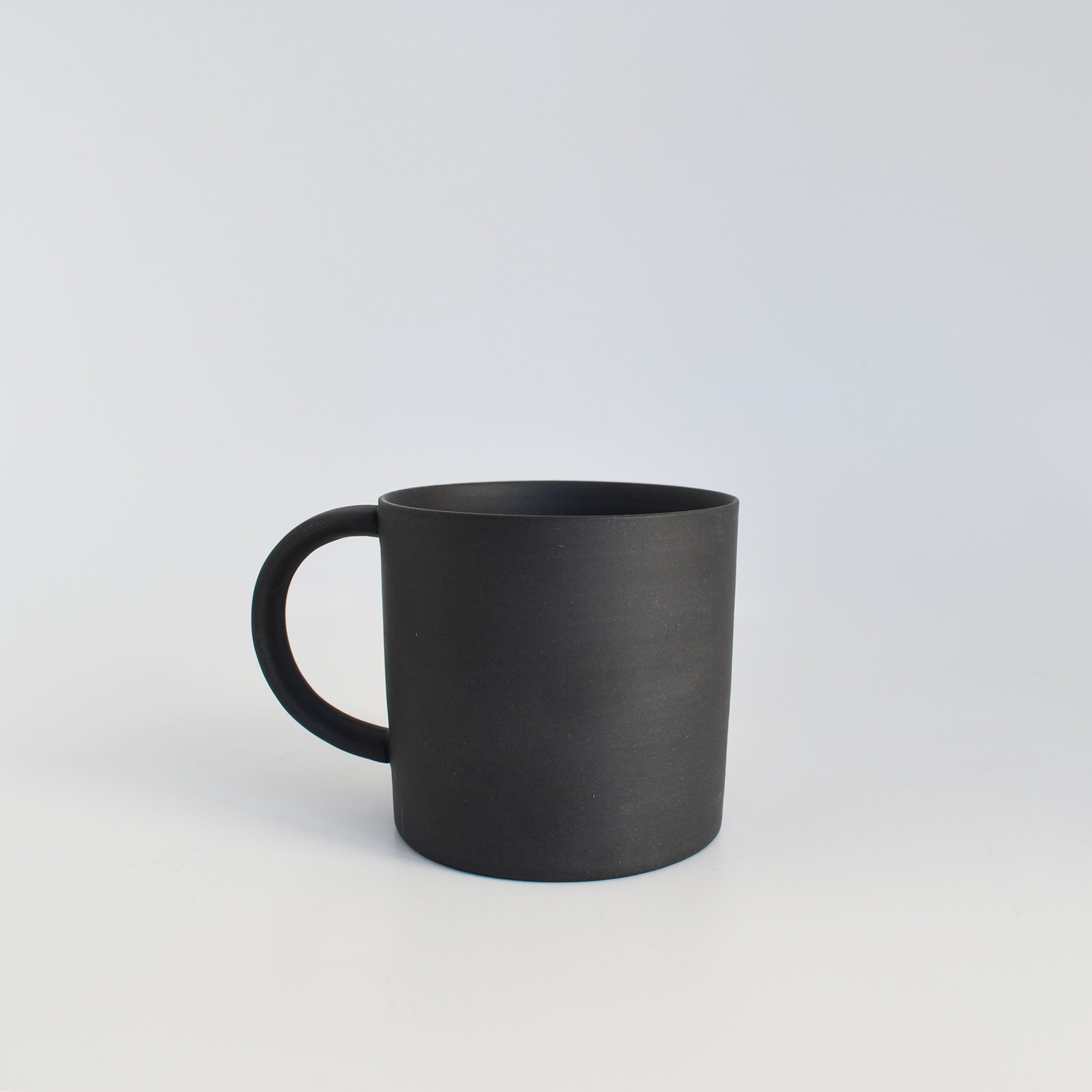 Nankei Cylindrical Ceramic Mug