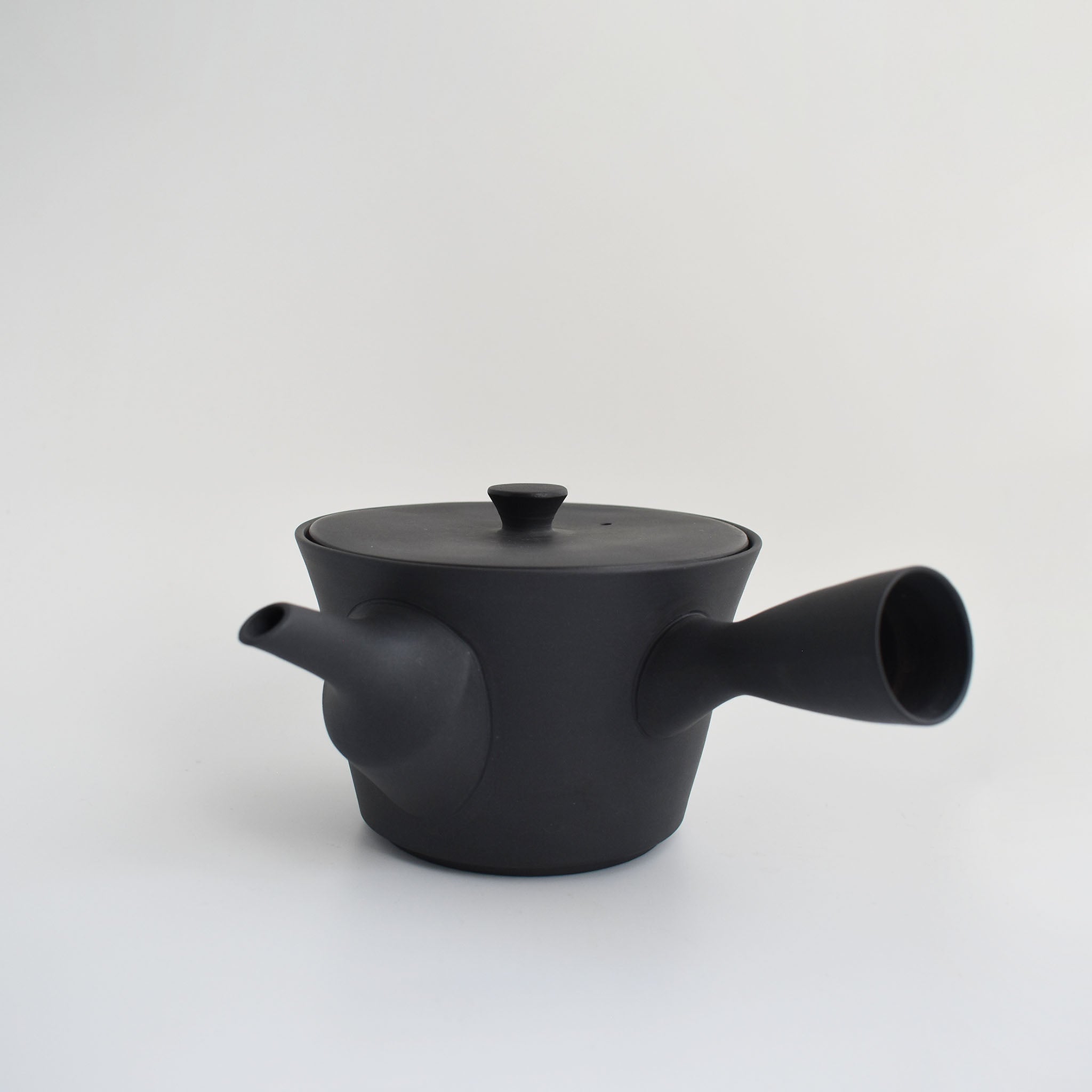 Nankei Sencha Kyusu Teapot — Black Clay 600ml