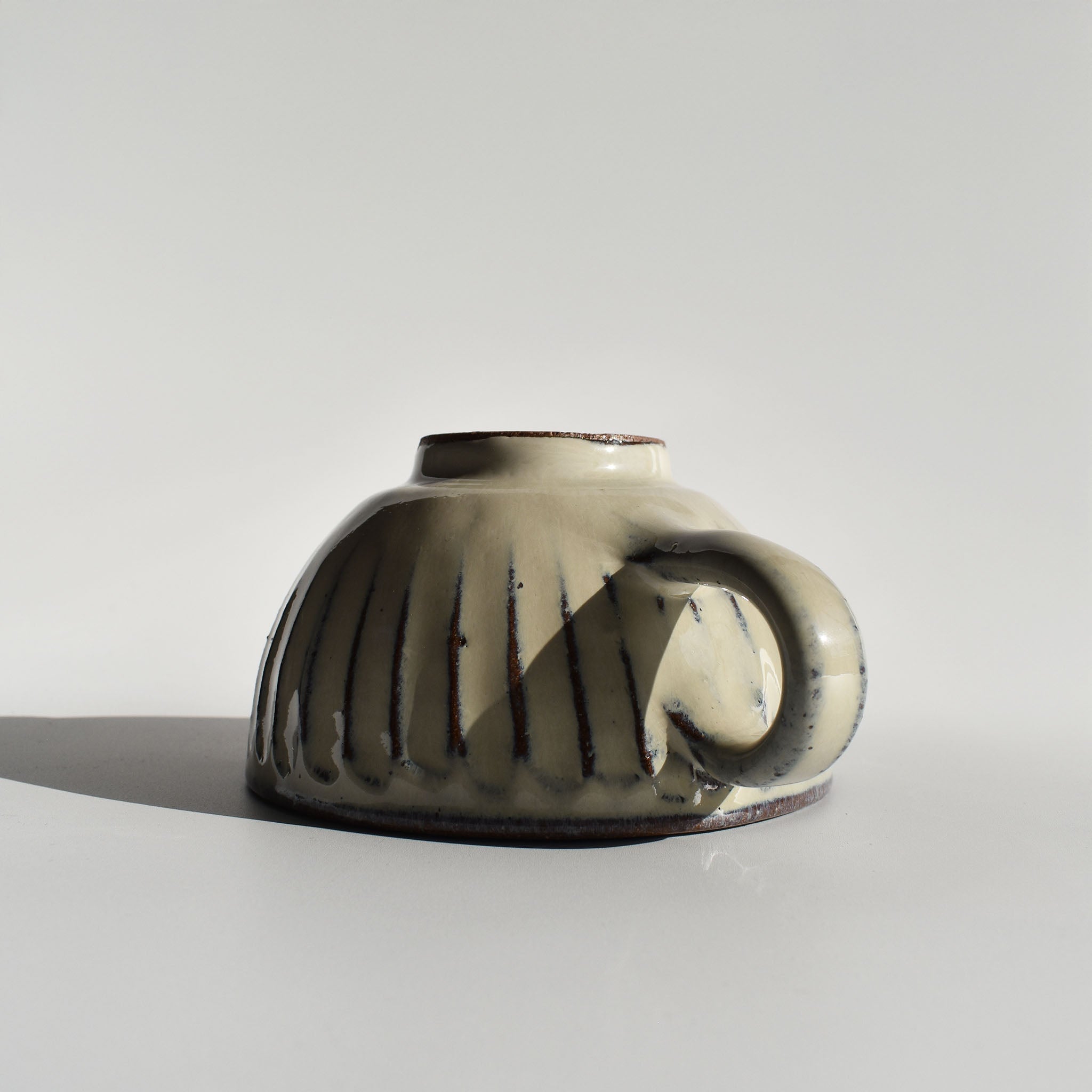 Shigaraki Shiro - yu White Glaze Carved Latte Soup Mug