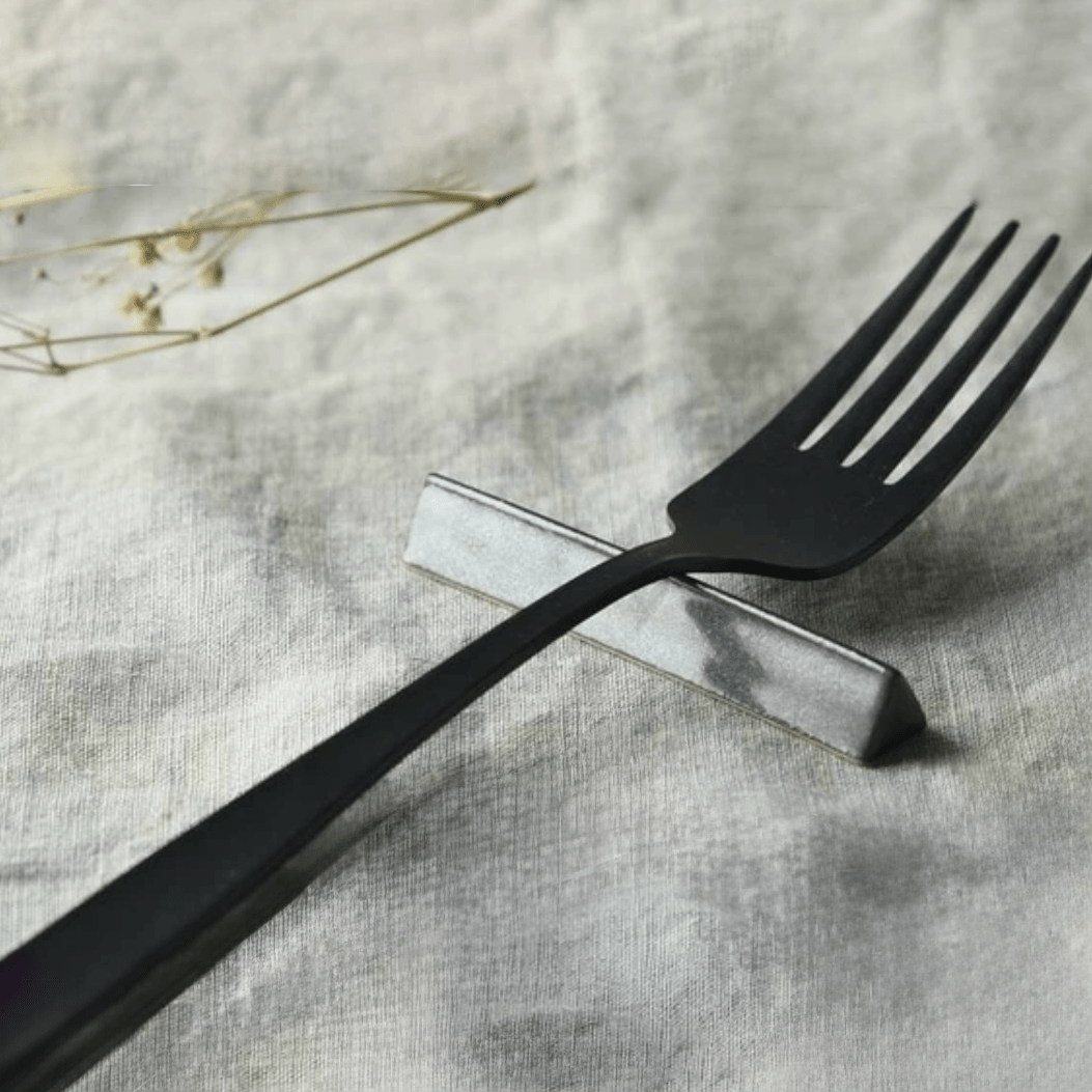Triangular Ceramic Cutlery Rest – Black