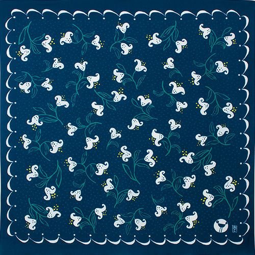 Water-Repellent Organic Cotton Furoshiki 100 – Navy Blue Lily